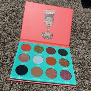 NWT Juvia's Place The Saharan Eyeshadow Palette